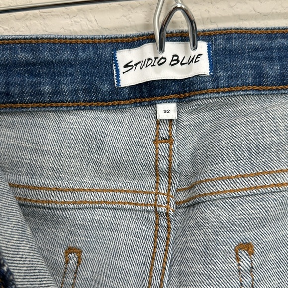 Studio Blue Mid Rise Cropped Relaxed Skinny Jeans - Picture 4 of 7